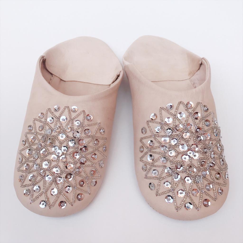 Soft Leather Moroccan Babouche, Leather Slippers,Traditional Moroccan Babouche, Sheepskin Slippers, moroccan artisanat, moroccan handcraft, handmade shoes, best gift