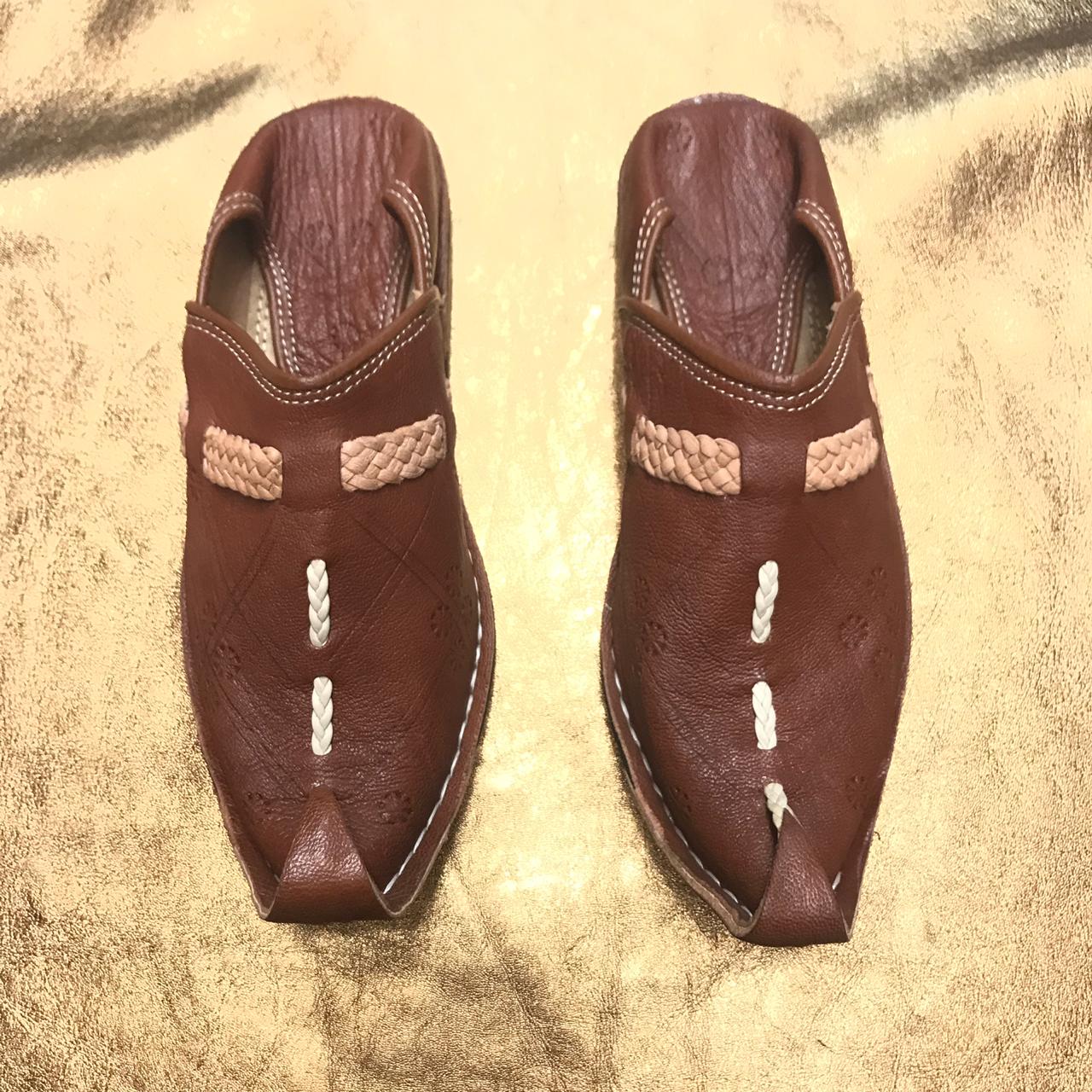 moroccan_handmade_babouche_moroccan_slippers_handmade_shoes_traditional_shoes_Babouche_Aladin_En_Cuir_Tongs_Marocaines_Aladin_flip_flop_slippers_12