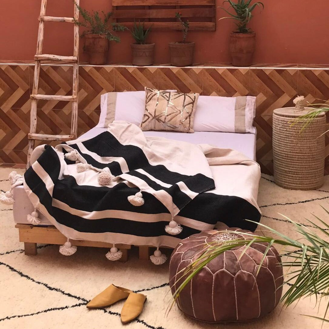 Pom Pom Blanket, moroccan bedding , Pom Pom throw, must have, handwoven blanket, Cotton blanket, moroccan throw blanket